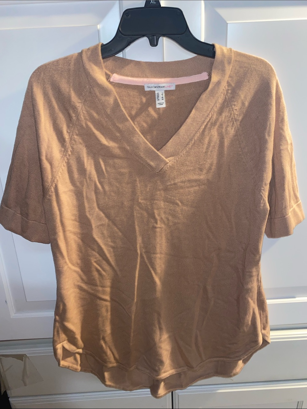 Isaac Mizrahi Short Sleeve V-Neck Knit Top in Camel